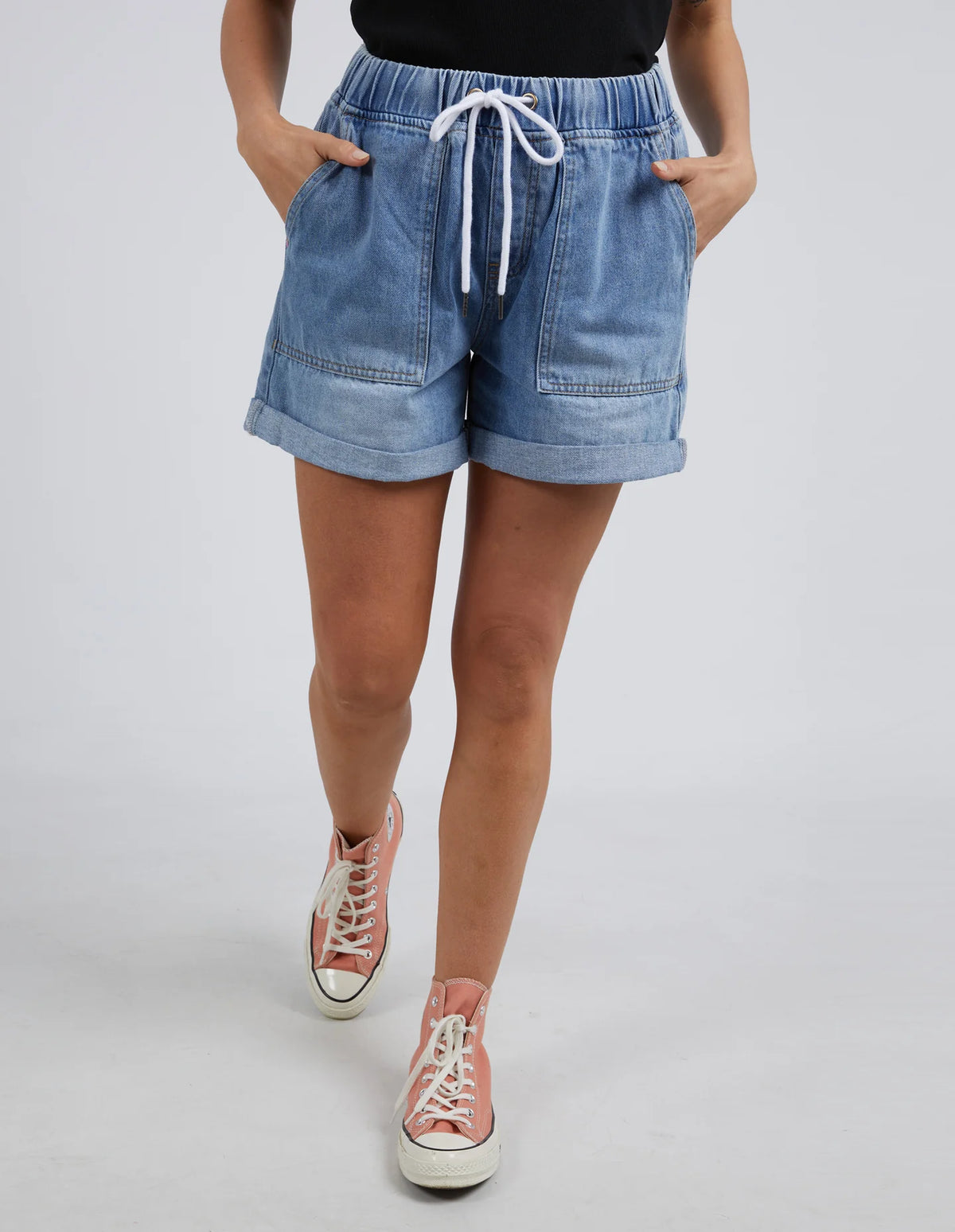 Emma Relaxed Denim Short / Mid Blue Wash