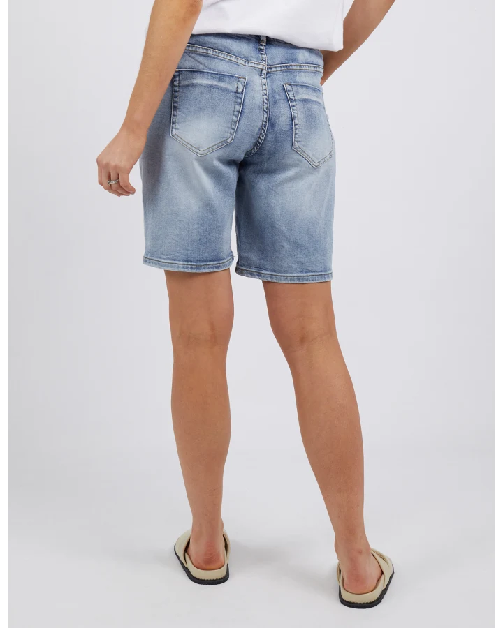 Gabby Bermuda Shorts / Mid Blue
