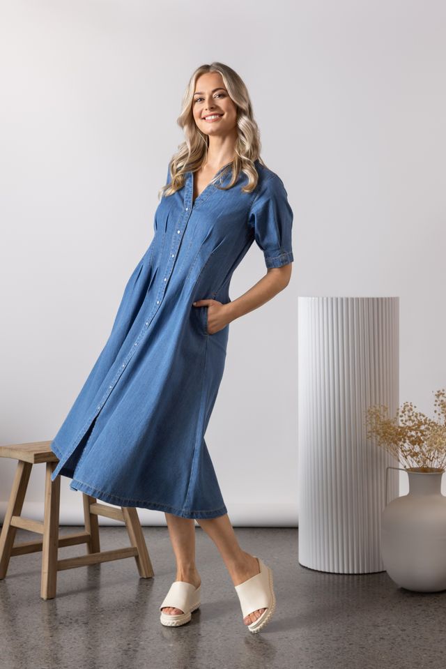 Cap Slv Shaped Waist Button Up Dress w Pockets - Mid Wash