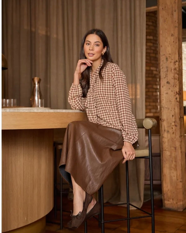 Verity Blouse / Choco Hound