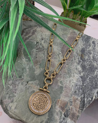 2018-0990 Short Chain with Coins of relief