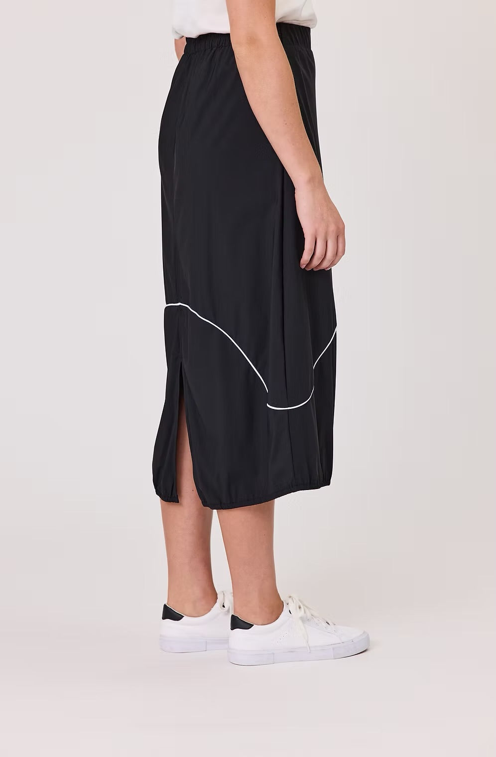 Cove Skirt / Black