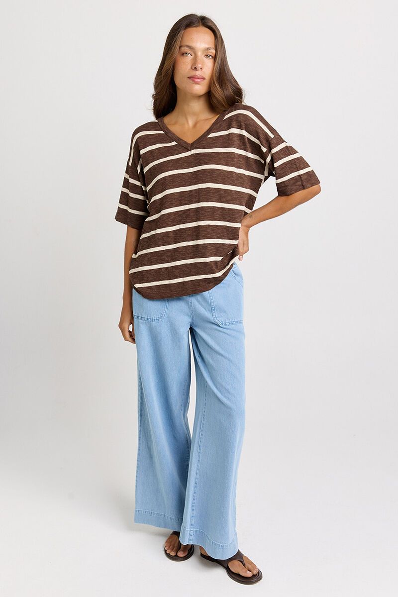 Aries V-Neck Sweater / Chocolate Brown