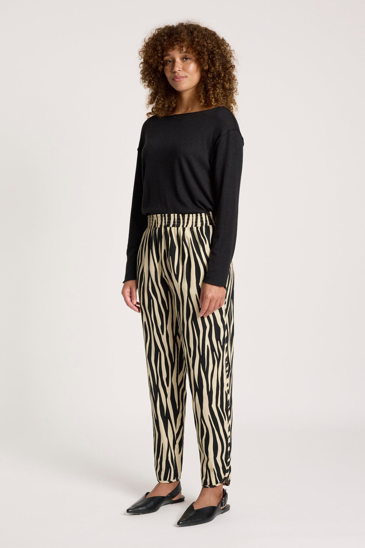 Aria Long Sleeve Top - Black - Girl Next Door Fashion