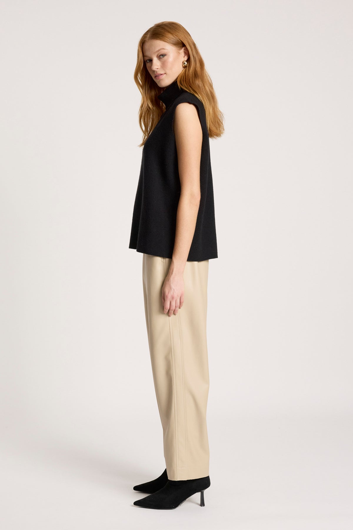 Zala Knit Vest - Black - Girl Next Door Fashion