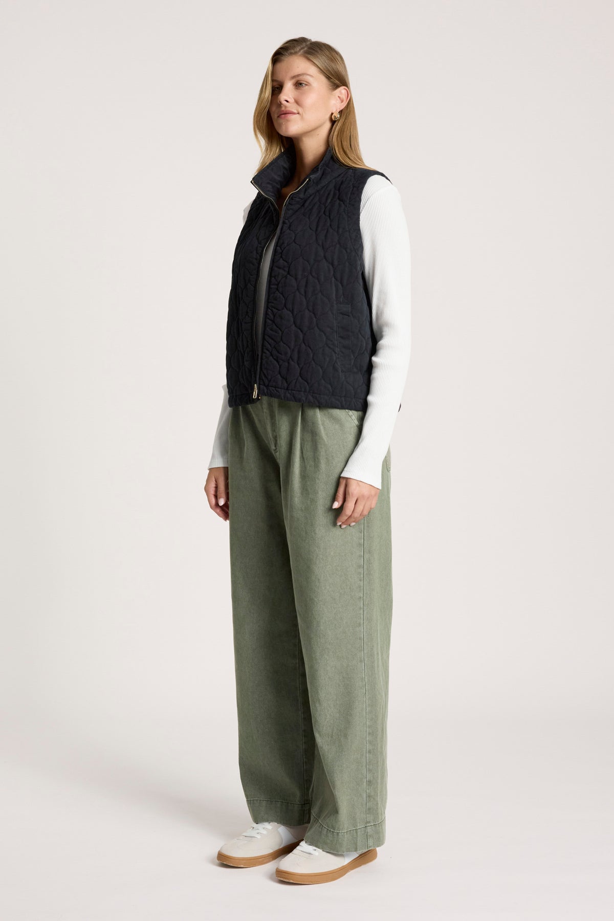 Sansi Quilted Crop Vest - Black - Girl Next Door Fashion