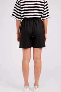 Studio Bermuda Short - Black