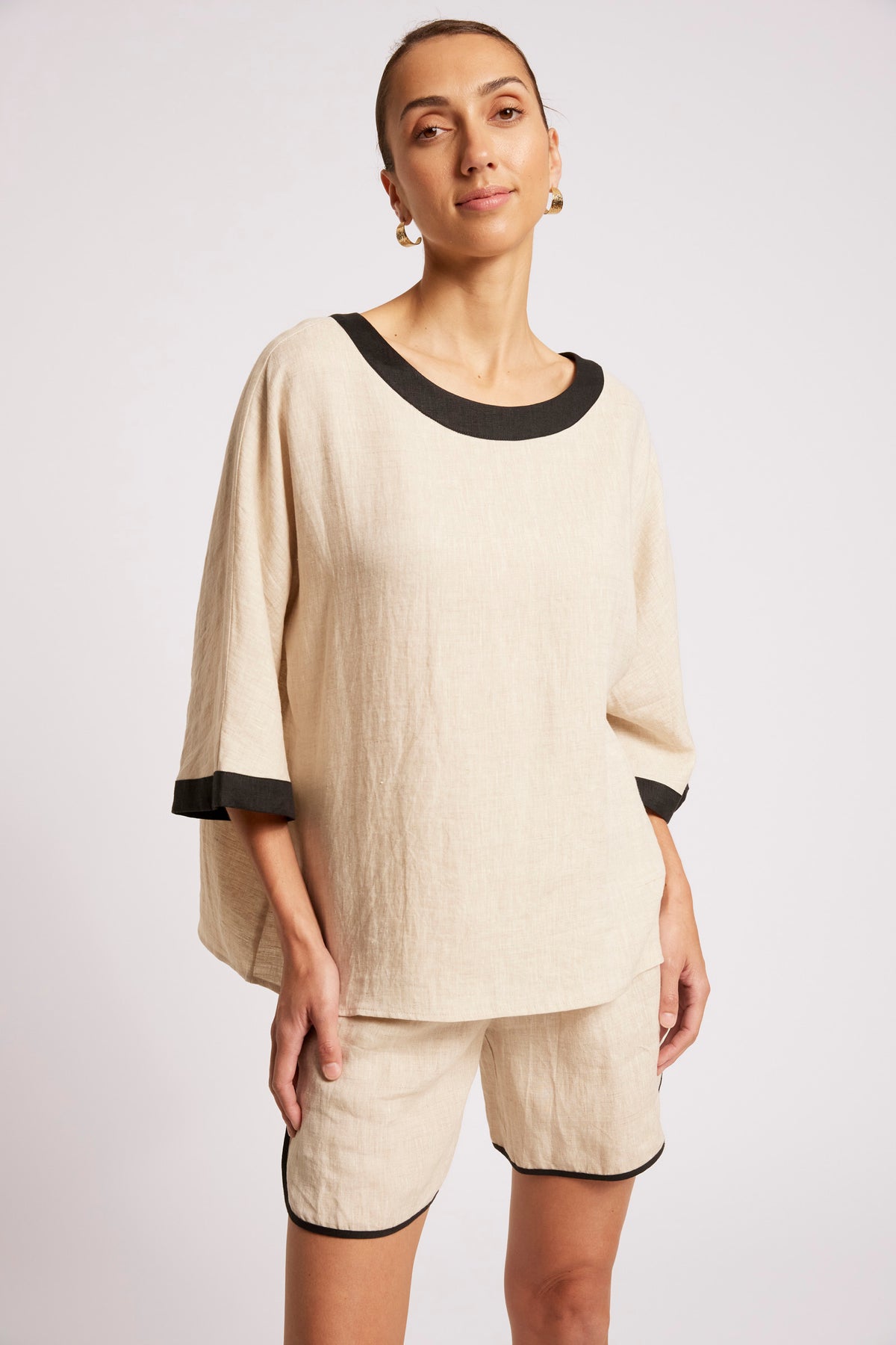 Maris Relaxed Splice Top - Tusk/Black