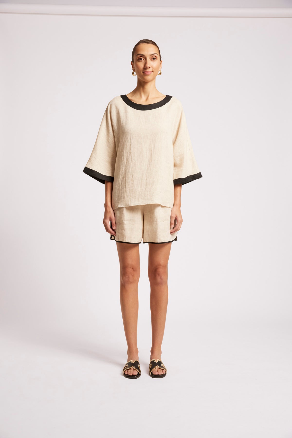 Maris Relaxed Splice Top - Tusk/Black