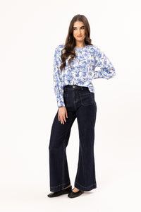 Centered Top / Blue Bloom - Girl Next Door Fashion