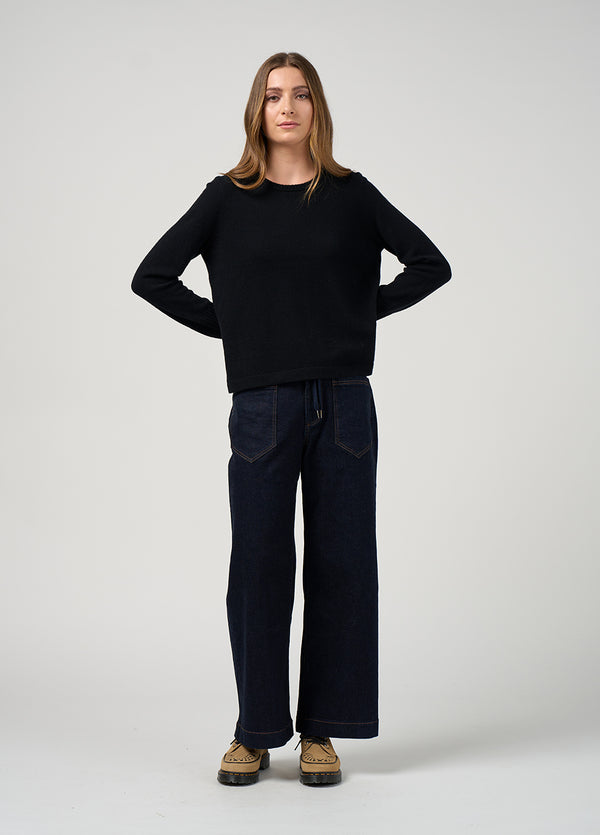 Uni Sweater /  Black