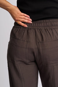 Dew Barrel Pant / Chocolate