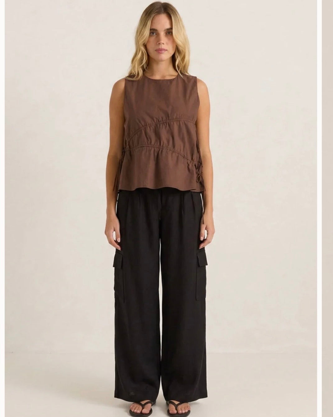 Elin Gathered Top / Chocolate