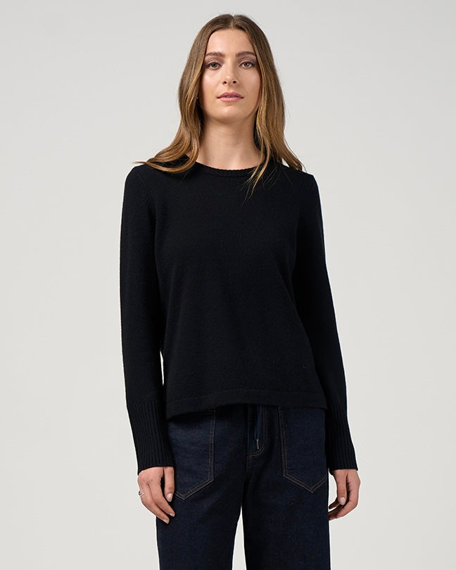 Uni Sweater /  Black