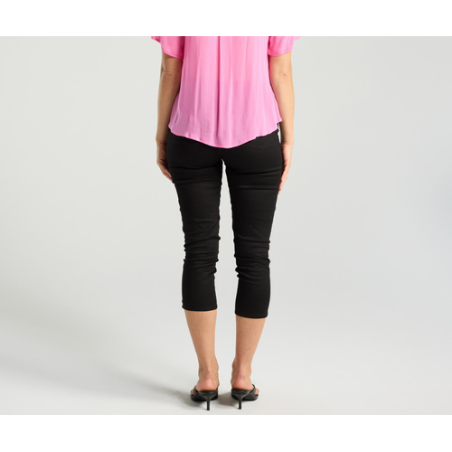 Valeria Capri Pant - Black