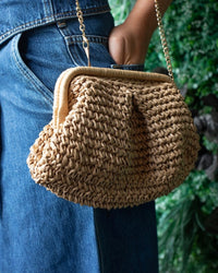 Coastal Clutch