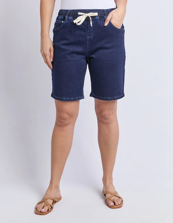 Gabby Bermuda Shorts / Dark Blue