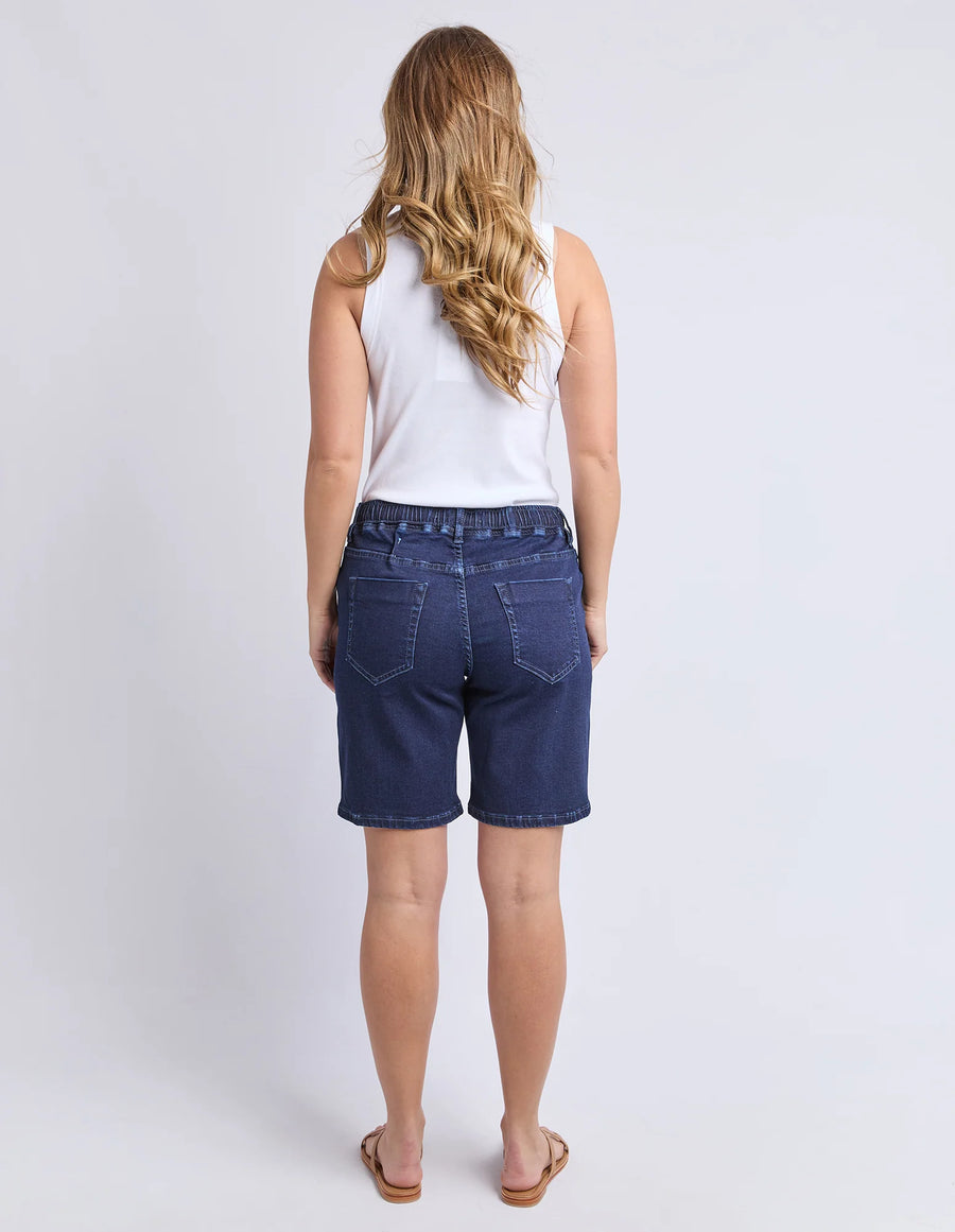 Gabby Bermuda Shorts / Dark Blue