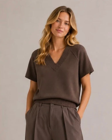 Lila Short Sleeve V Knit / Chocolate