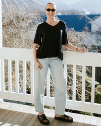 Zoe V Neck Tee / Black