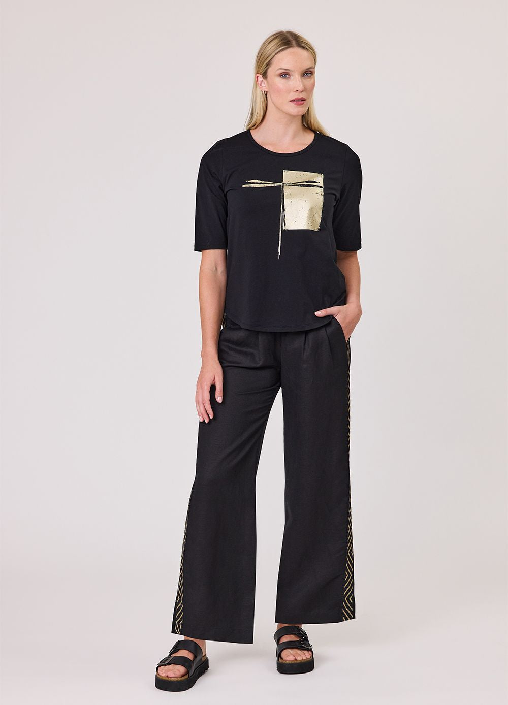 Essential Tee / Black Dragonfly Print