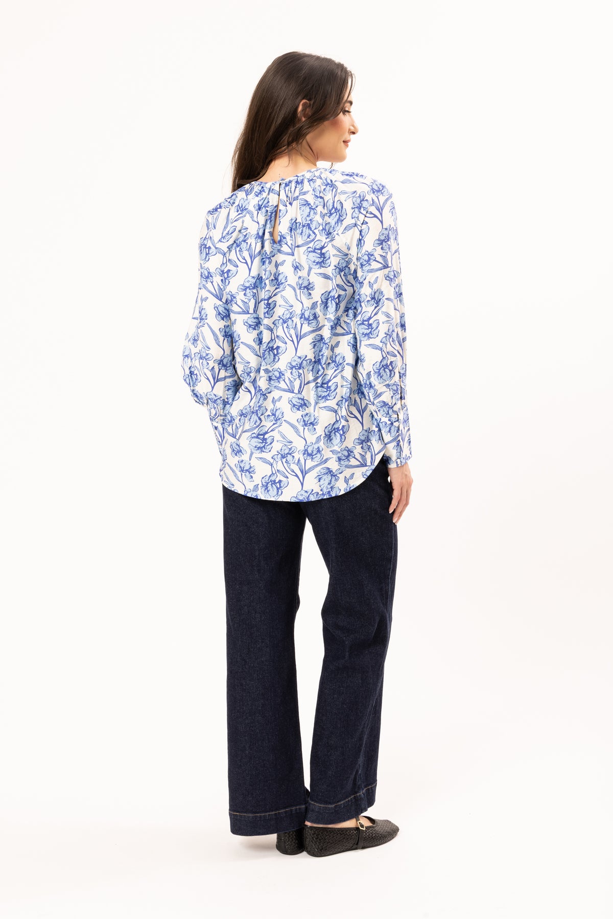 Centered Top / Blue Bloom - Girl Next Door Fashion