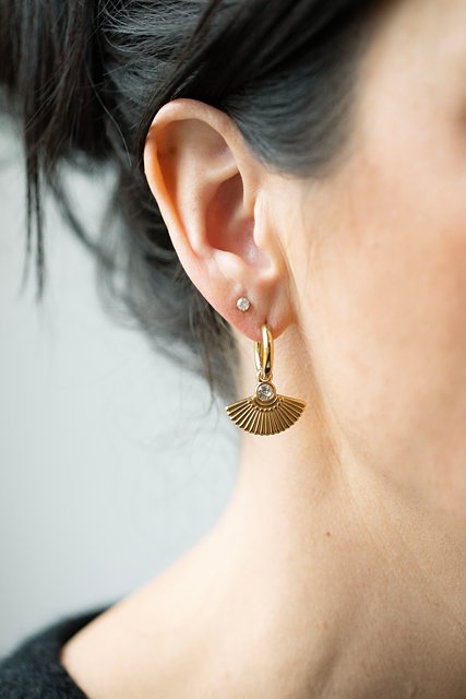 Gold Fan Huggie Earring