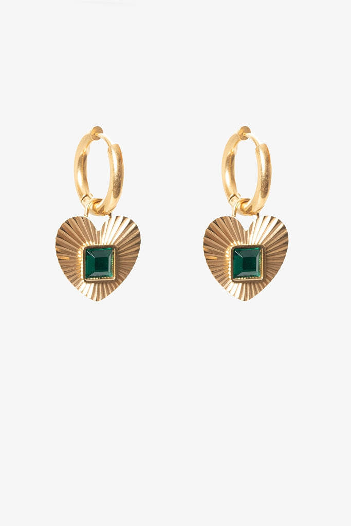 Emerald Embrace Fluted Heart Earring