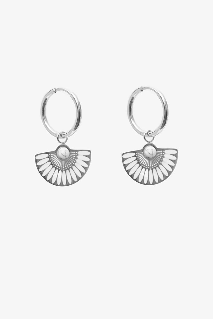 Pocahontas Hoop Earing - silver - Girl Next Door Fashion