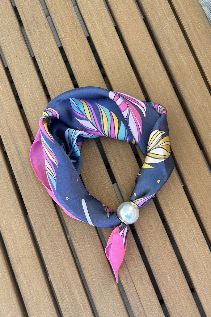 Pearl Fasten Neck Tie - Feather