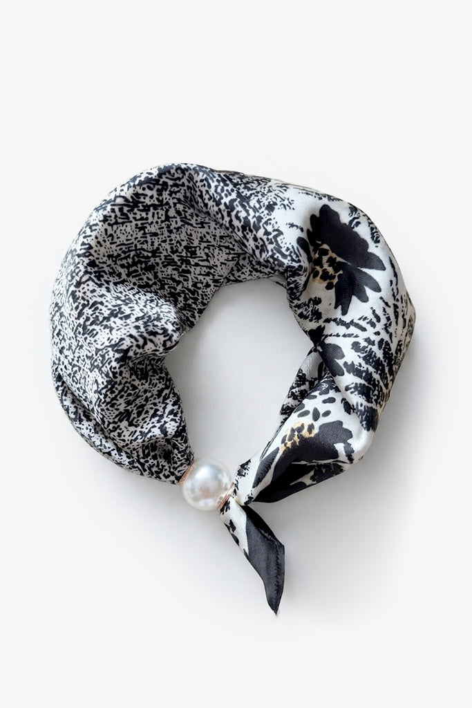 Pearl Bow Fasten Neck Tie - Inked Garden