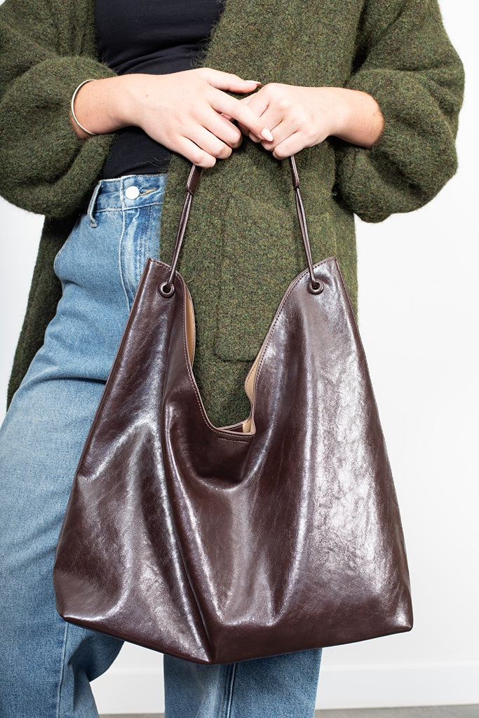 Classic Carry-All Shoulder Bag - Mocha