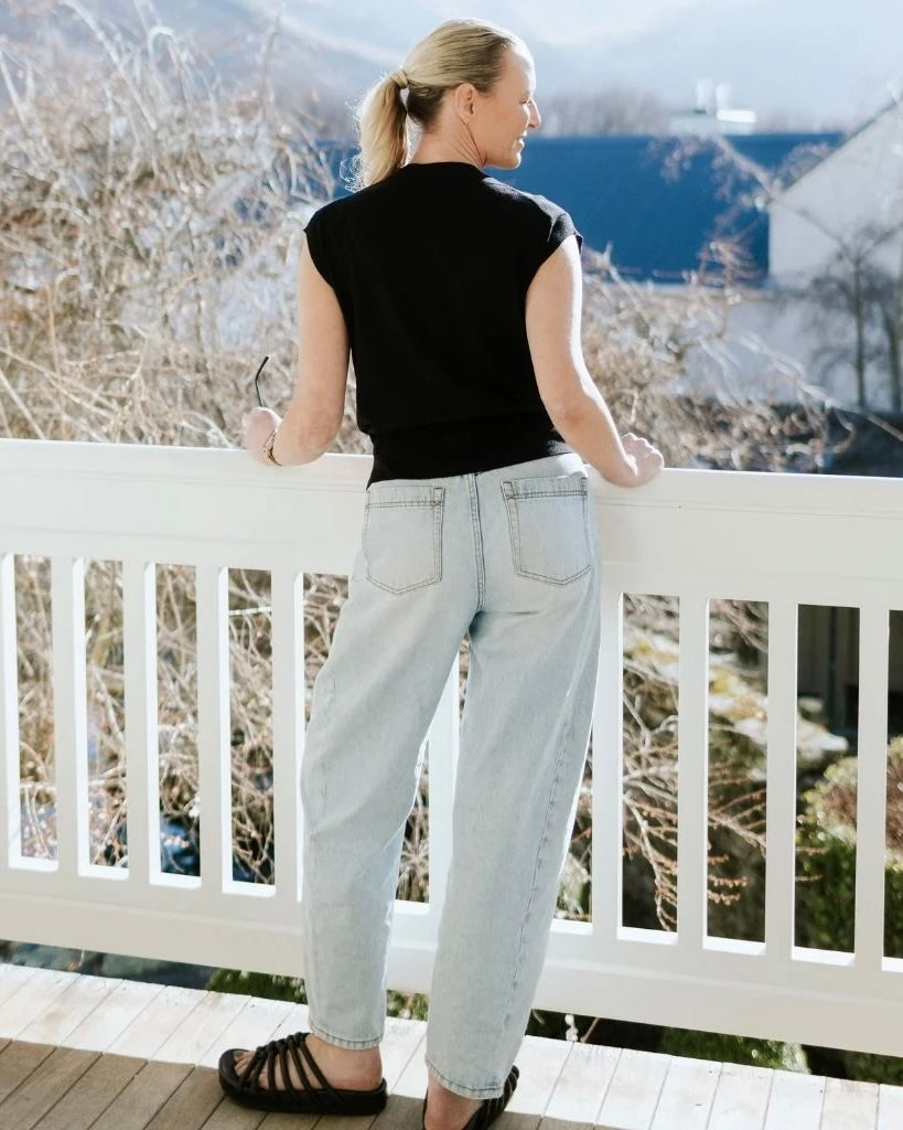 Camilla Sweater Vest / Black