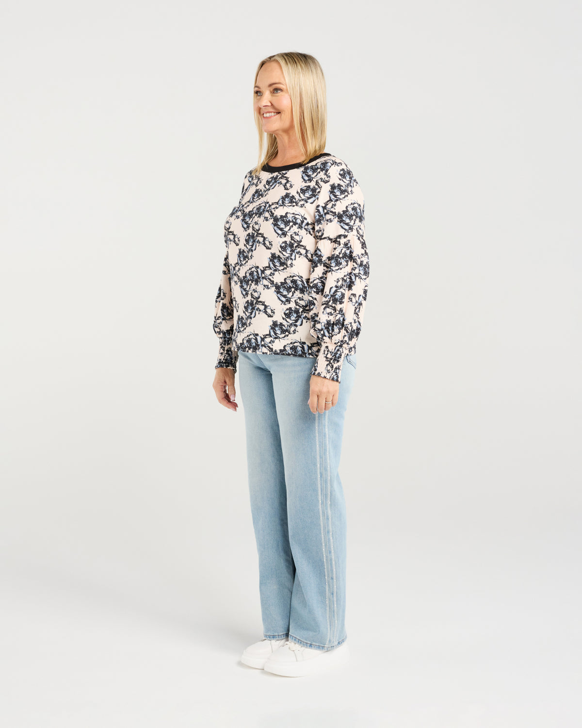 Amalia Top / Sentiment