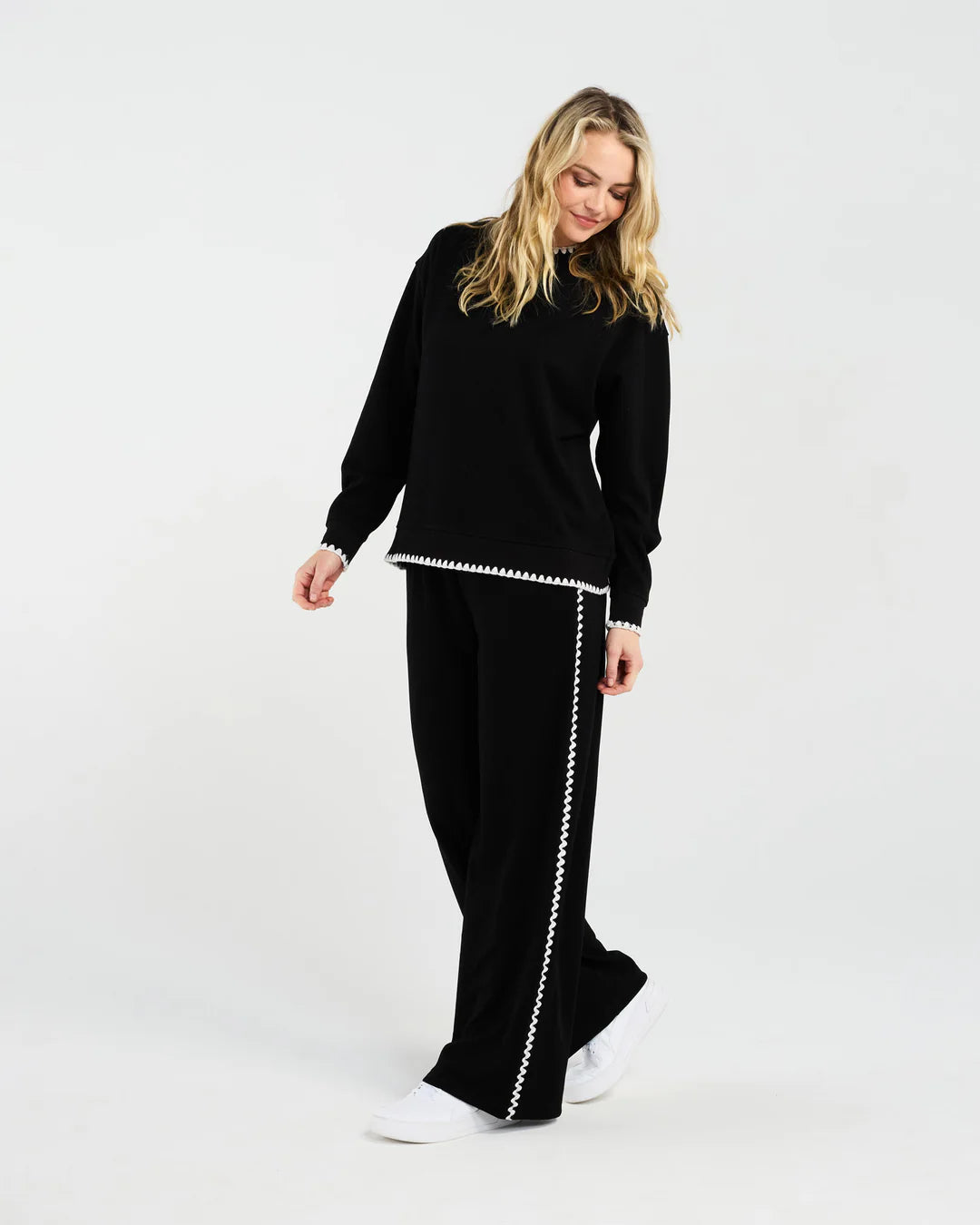 Jamie Lounge Sweatshirt - Black