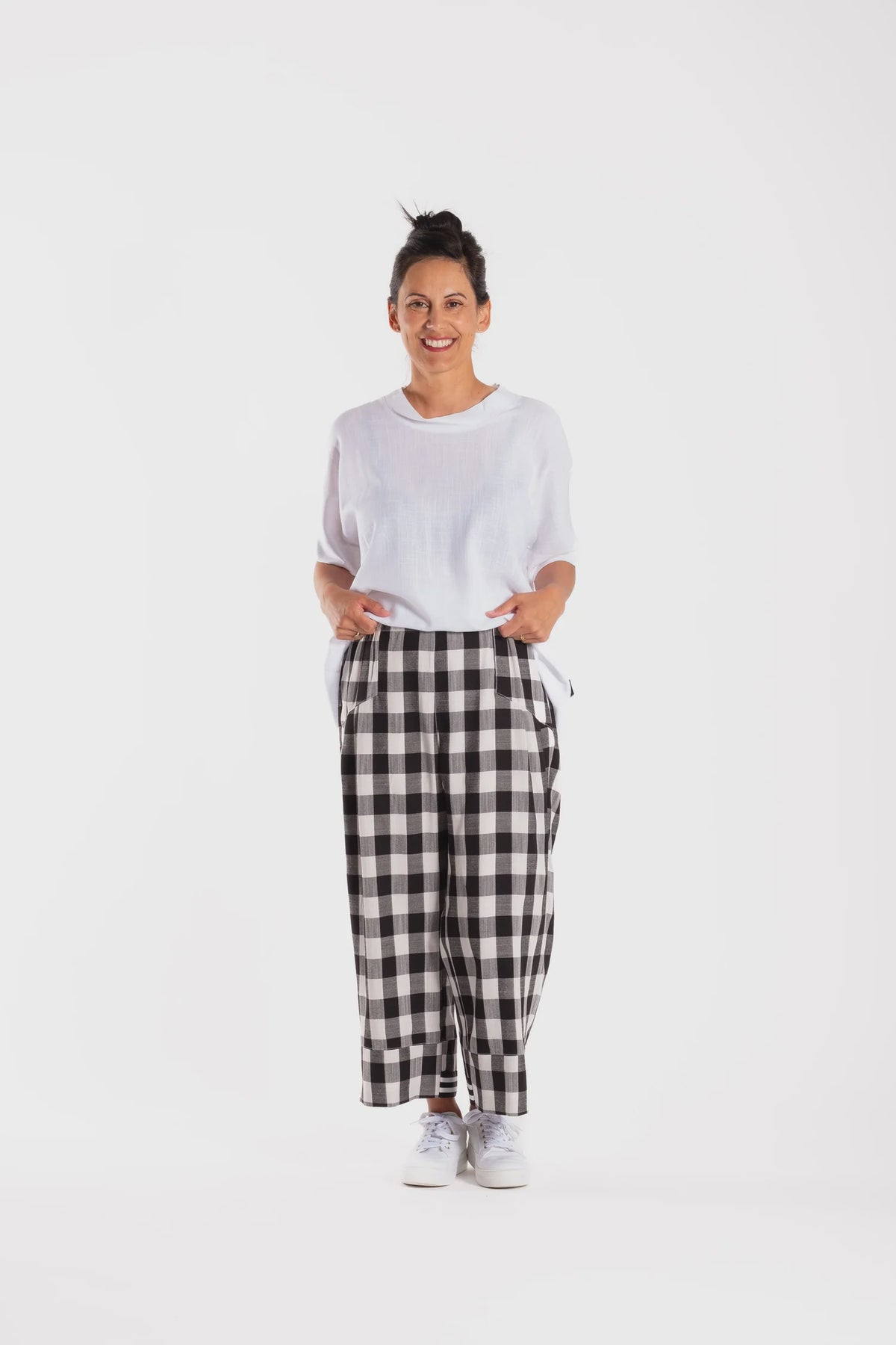 Capri Pants - Black Chq