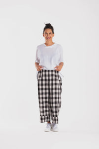 Capri Pants - Black Chq