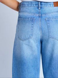 Carson Barrel Jean - Mid Blue Wash