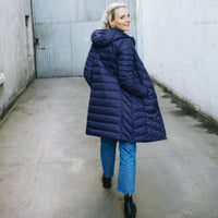 Arnie 90/10 Reversible Coat / Black / Cabernet