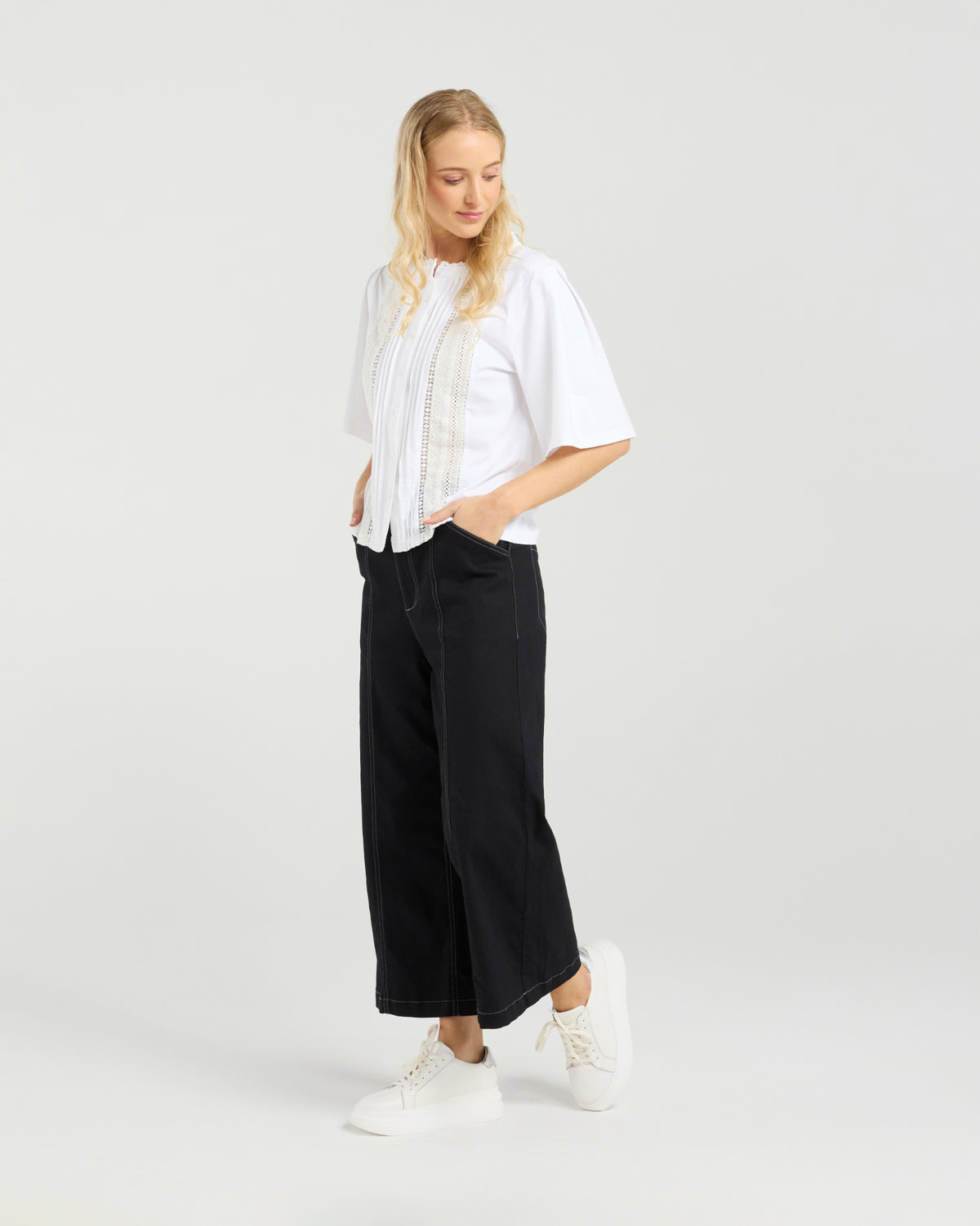 Victoria Blouse - White EA9015A