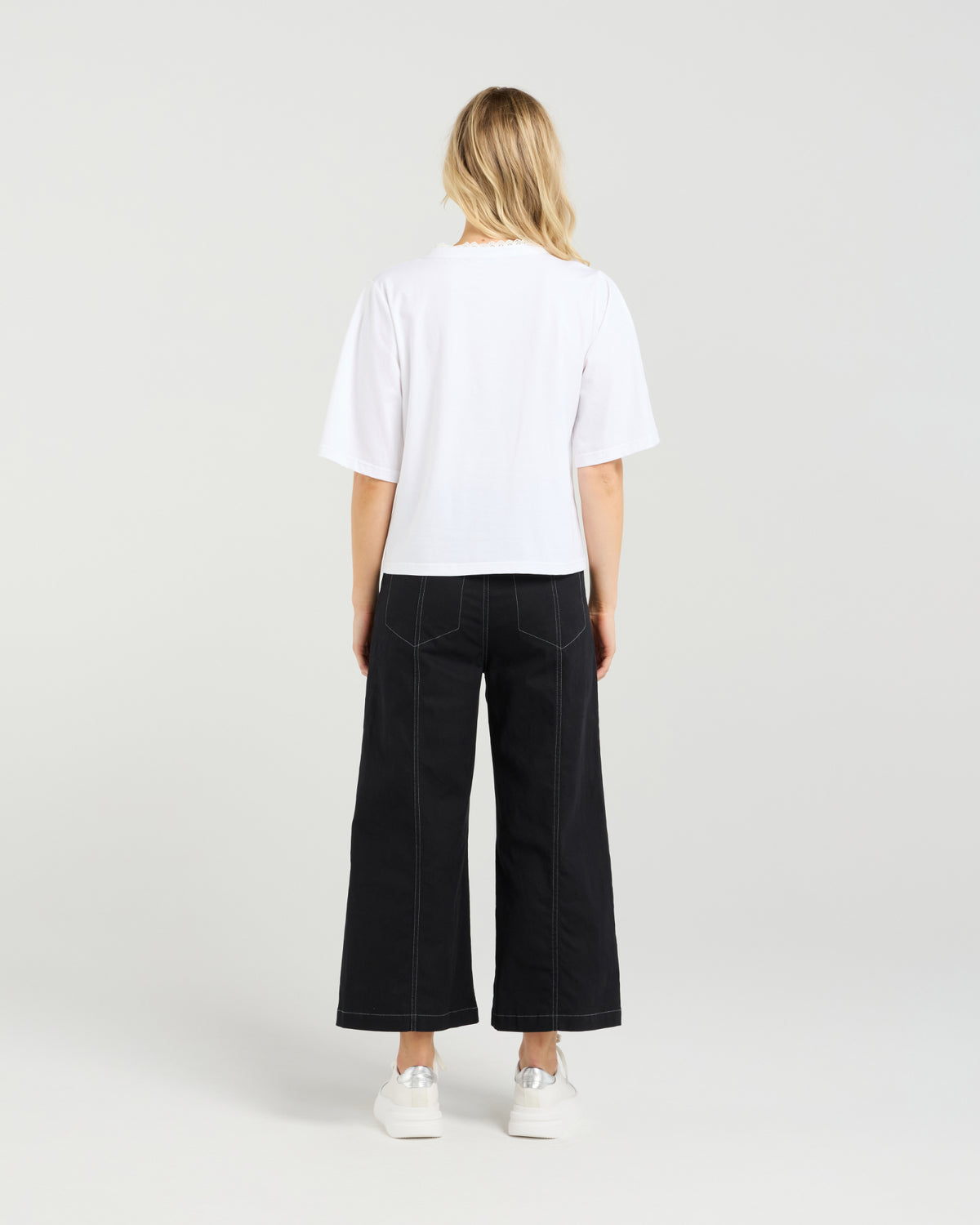 Victoria Blouse - White EA9015A