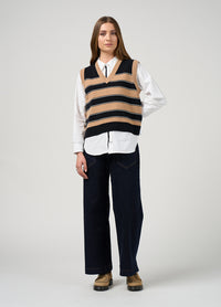 College Vest - Camel/Black