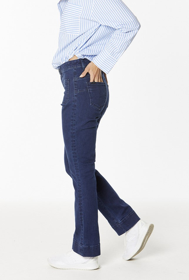 Fleet Flare Jean - Med Wash