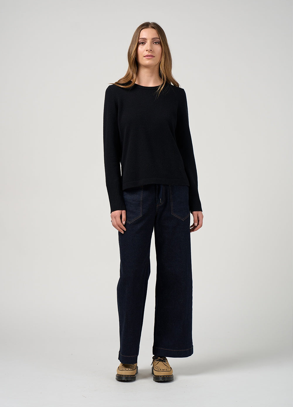 Uni Sweater /  Black