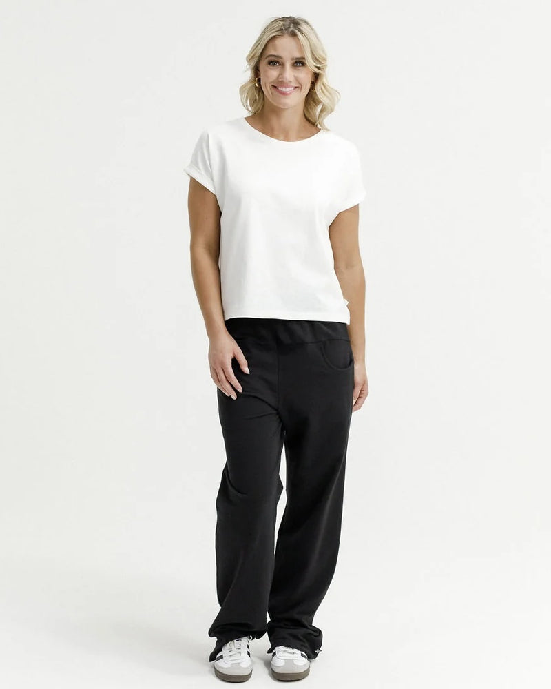 Avenue Pants / Black & Black Matt X