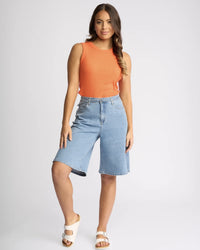 Zuri Short / Light Wash Denim