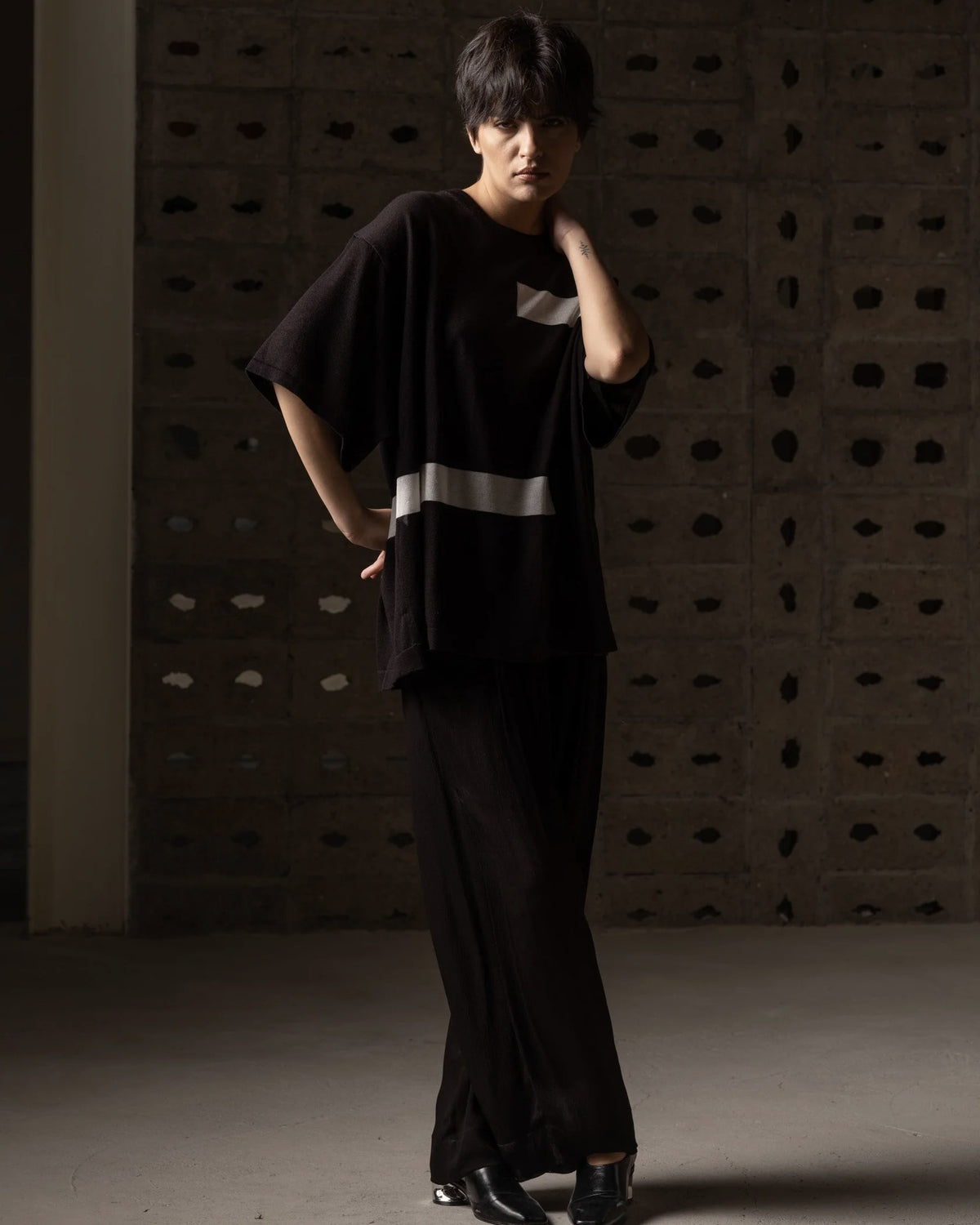 Dyno Top / Black & White