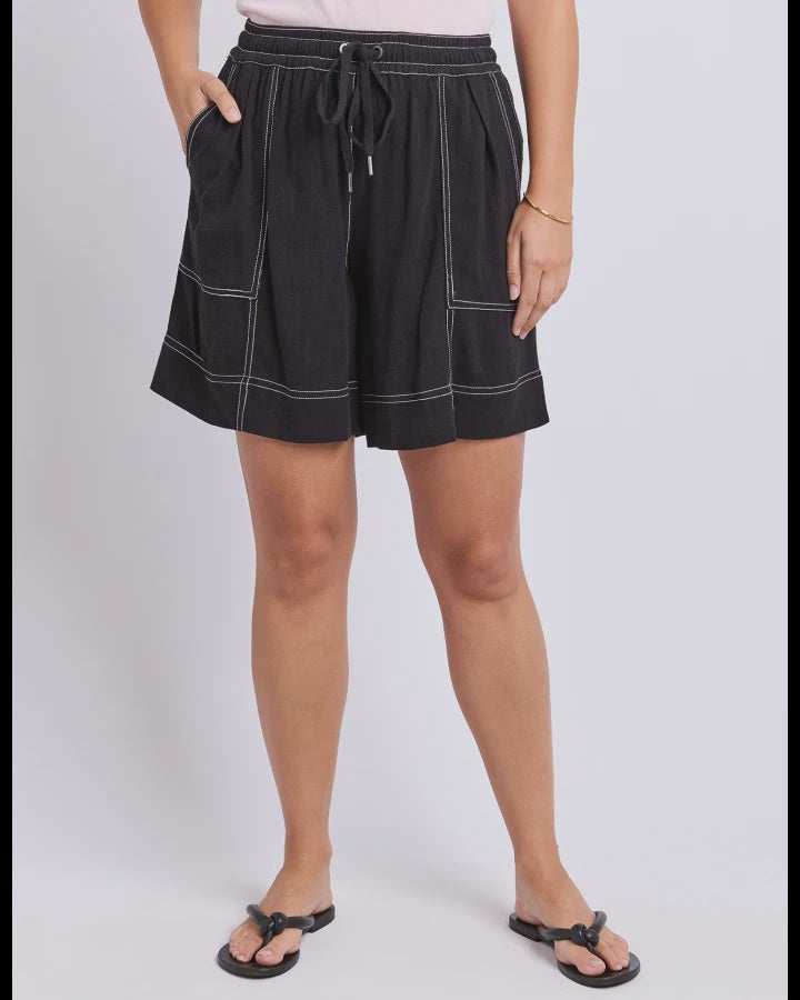 Sage Shorts / Black