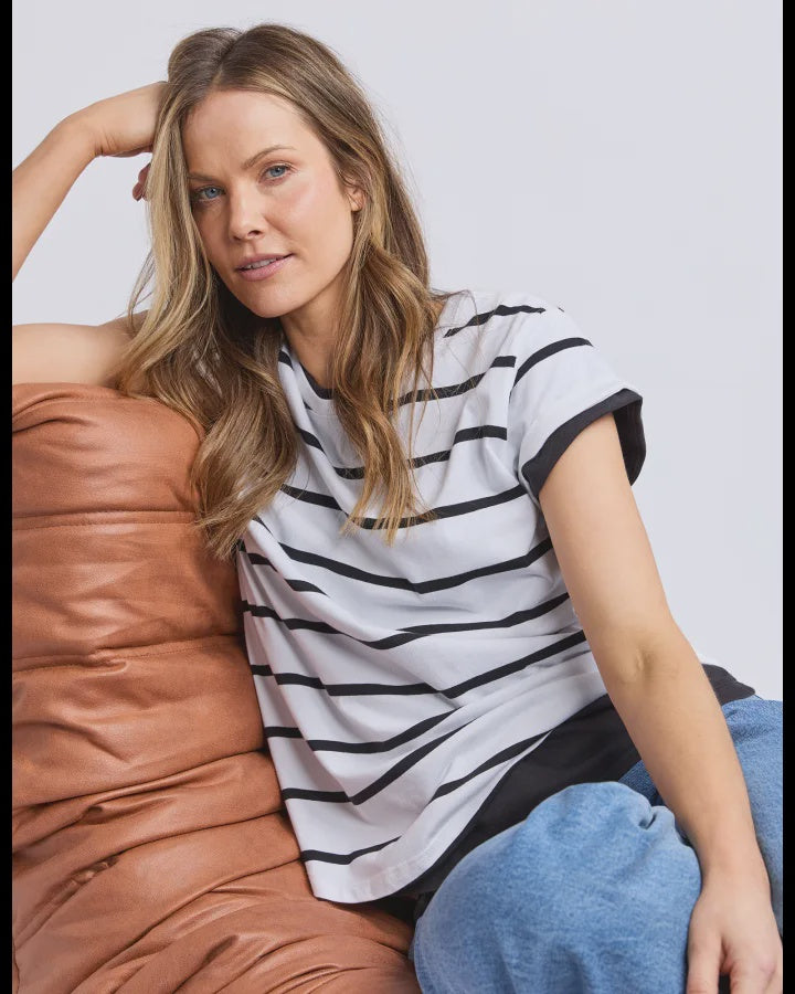 Manly Striped Tee / White & Black Stripe