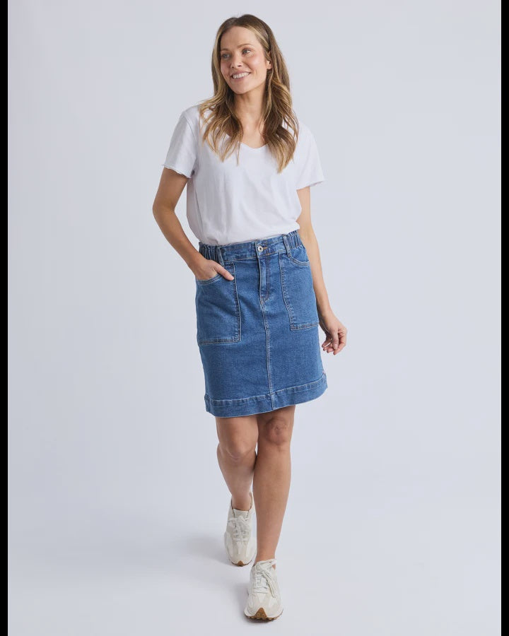 Atlas Denim Skirt / Dark Blue Wash